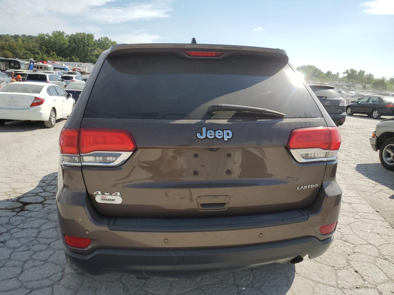 2017 Jeep Grand Cherokee Laredo VIN: 1C4RJFAG0HC811021 Lot: 71307054