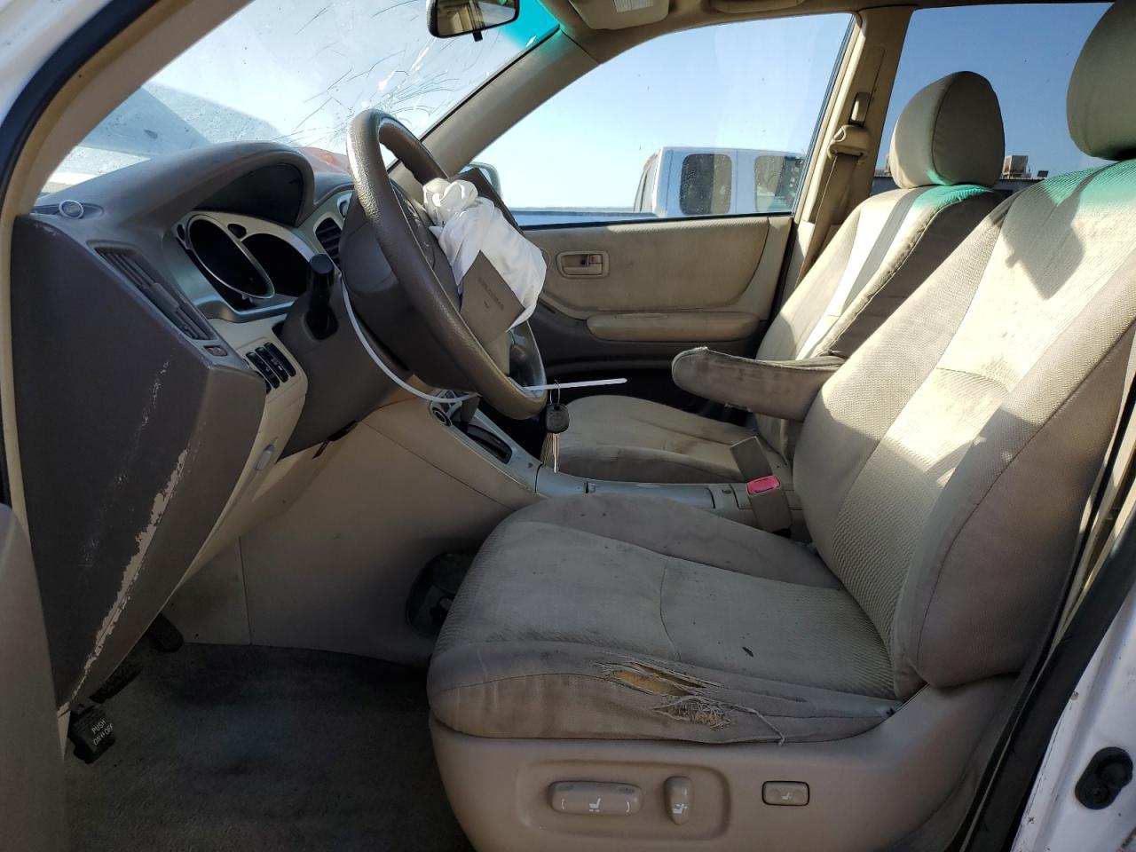 JTEDP21A050071296 2005 Toyota Highlander Limited