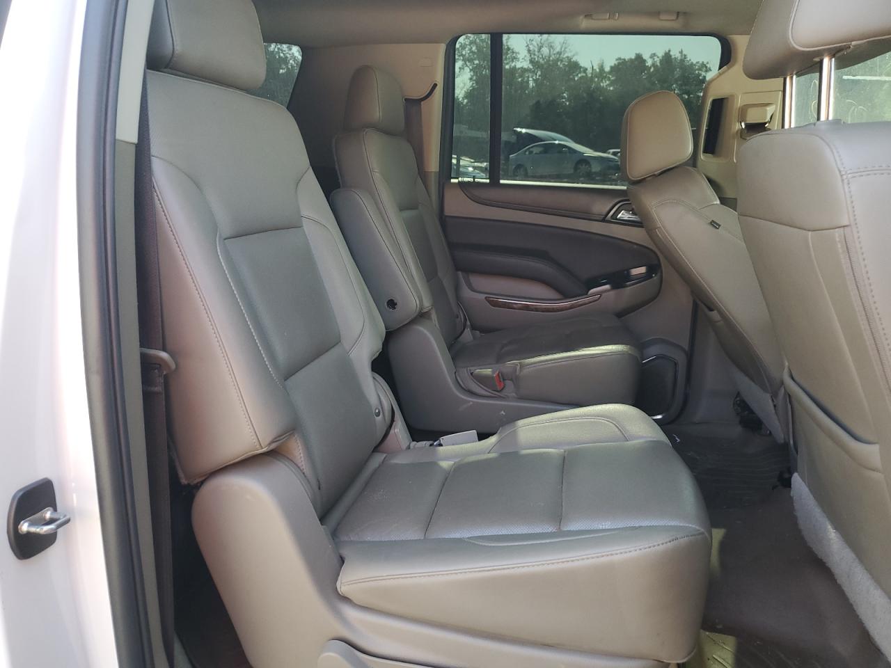 1GNSKJKCXHR280704 2017 Chevrolet Suburban K1500 Premier