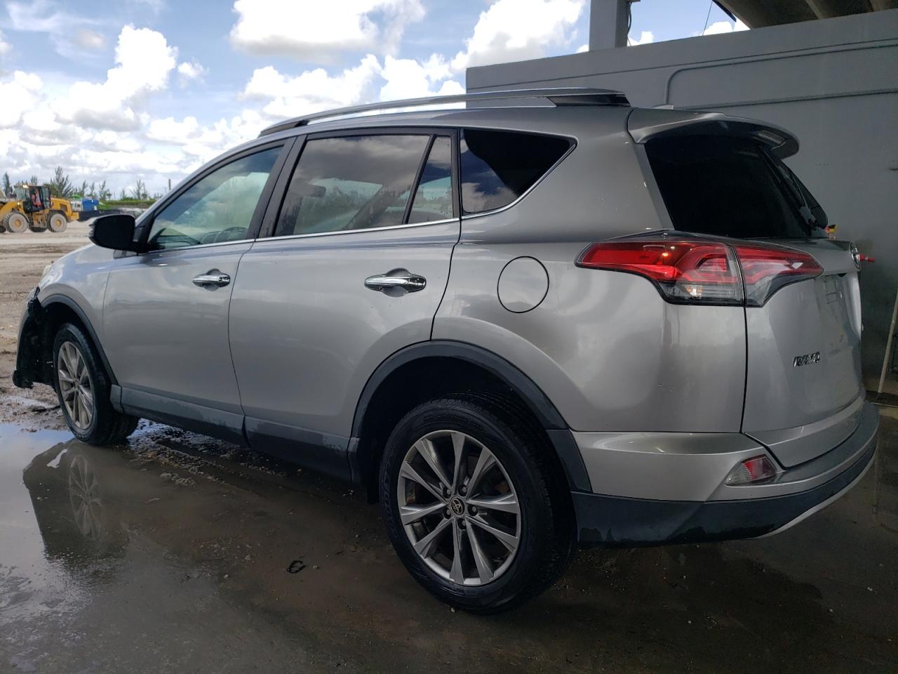 2T3YFREV0HW363089 2017 TOYOTA RAV 4 - Image 2