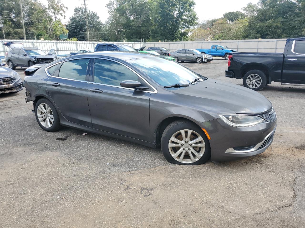 VIN 1C3CCCABXFN539912 2015 CHRYSLER 200 no.4