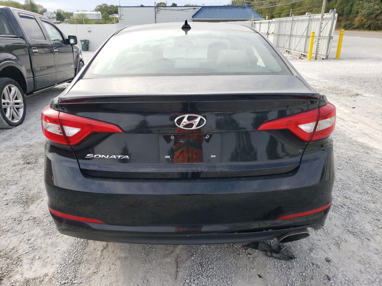 2017 Hyundai Sonata Se VIN: 5NPE24AFXHH483568 Lot: 71793464