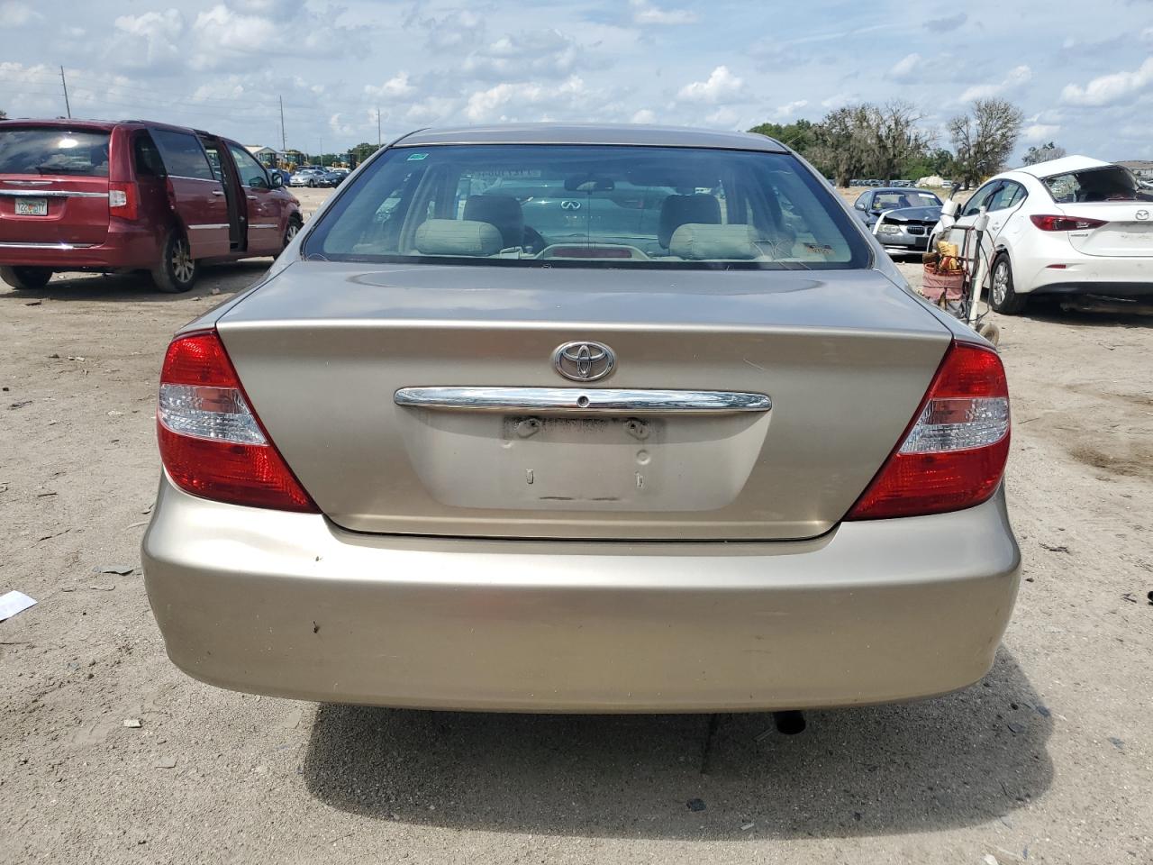 2004 Toyota Camry Le VIN: 4T1BE32KX4U833342 Lot: 71271064