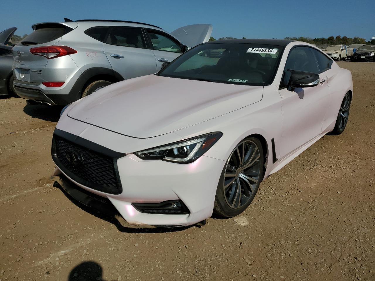 JN1EV7EL3HM550500 2017 Infiniti Q60 Premium