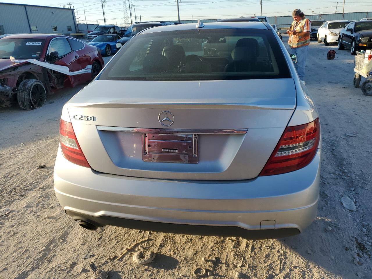 2014 Mercedes-Benz C 250 VIN: WDDGF4HB7EG253475 Lot: 70749384