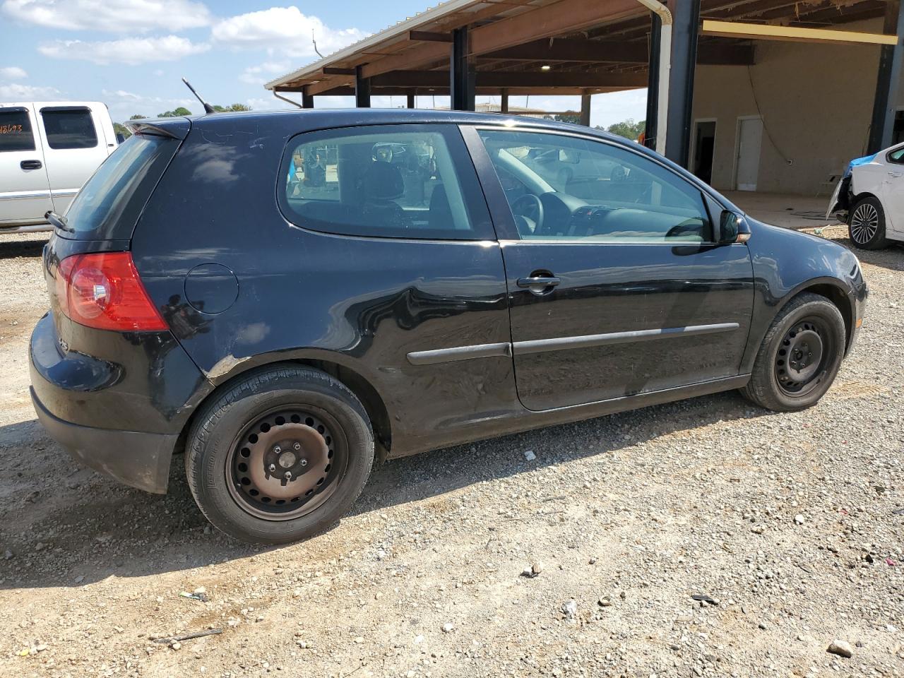 2009 Volkswagen Golf - Image 3