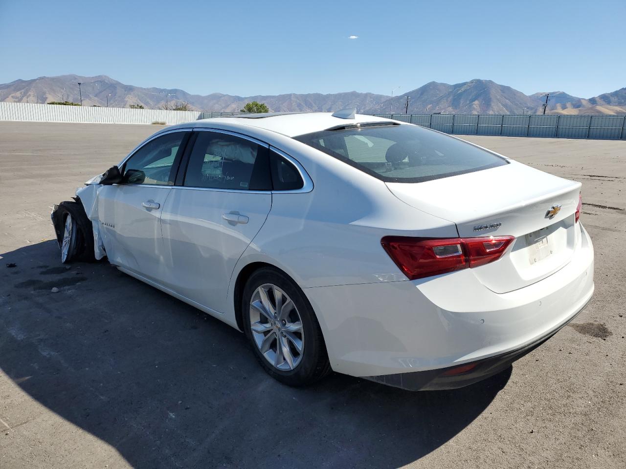 1G1ZD5ST9RF165788 2024 CHEVROLET MALIBU - Image 2