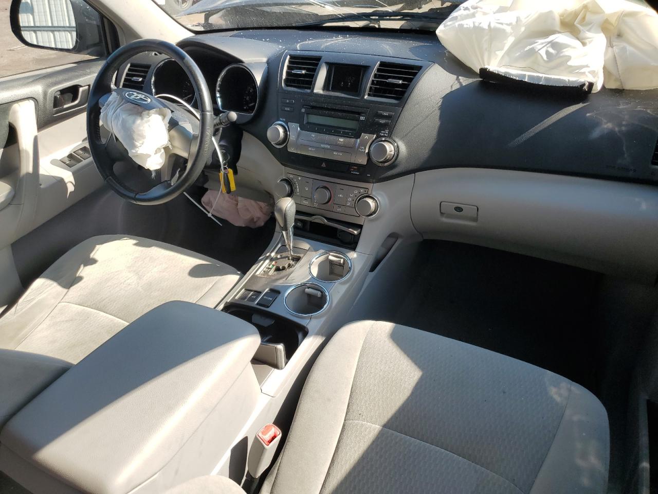 5TDZK3EH2AS017768 2010 Toyota Highlander