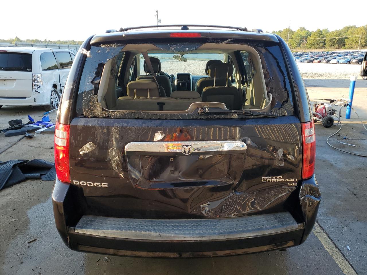 2010 Dodge Grand Caravan Hero VIN: 2D4RN3D13AR384590 Lot: 72006764