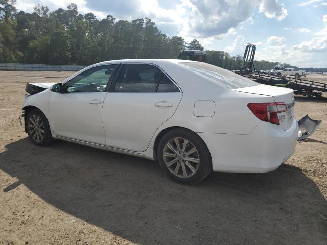 Sedans TOYOTA CAMRY 2013 Biały