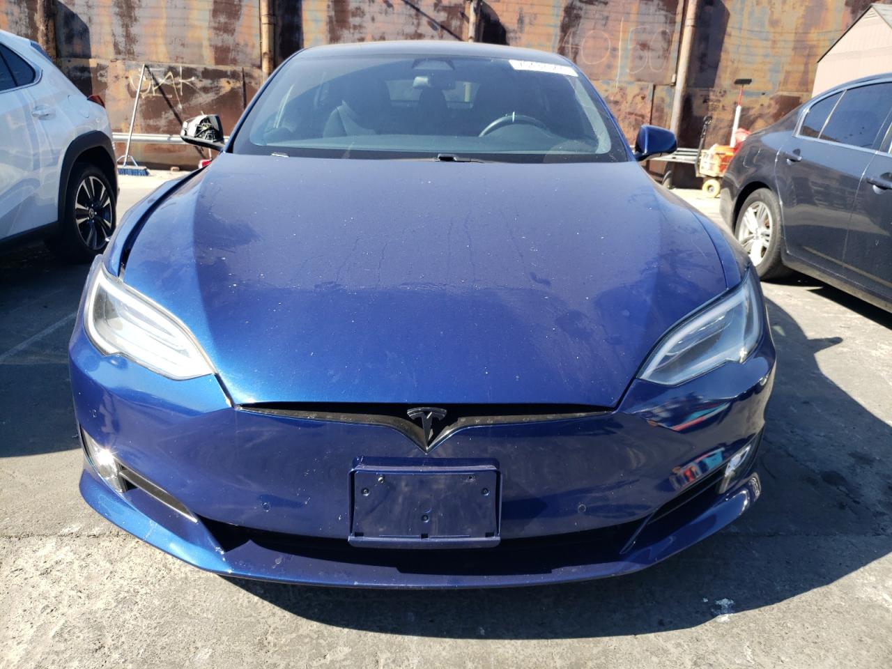 2017 Tesla Model S VIN: 5YJSA1E2XHF230910 Lot: 70437544