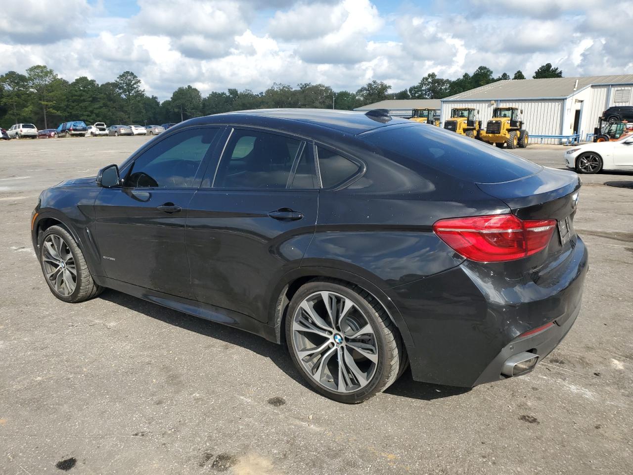 2019 BMW X6 - Image 2