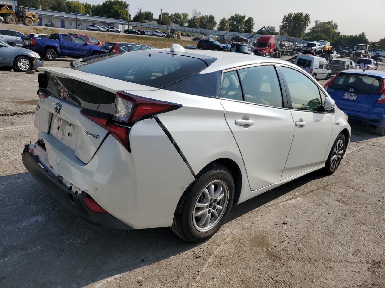 JTDL9RFU2L3017385 2020 Toyota Prius Le