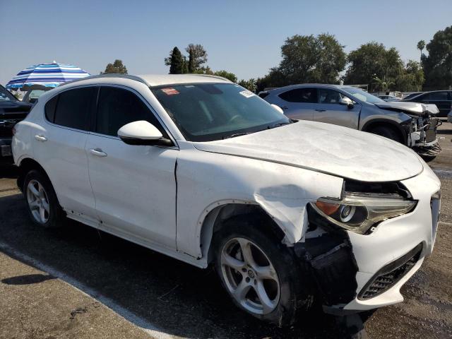  ALFA ROMEO STELVIO 2018 Білий