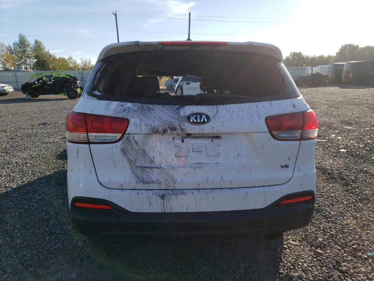 5XYPGDA54GG175982 2016 Kia Sorento Lx