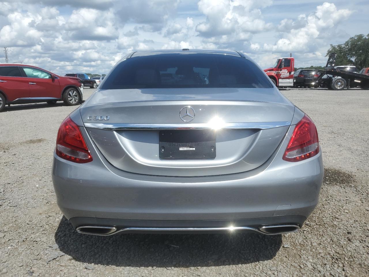 2015 Mercedes-Benz C 300 VIN: 55SWF4JB9FU075692 Lot: 70920894