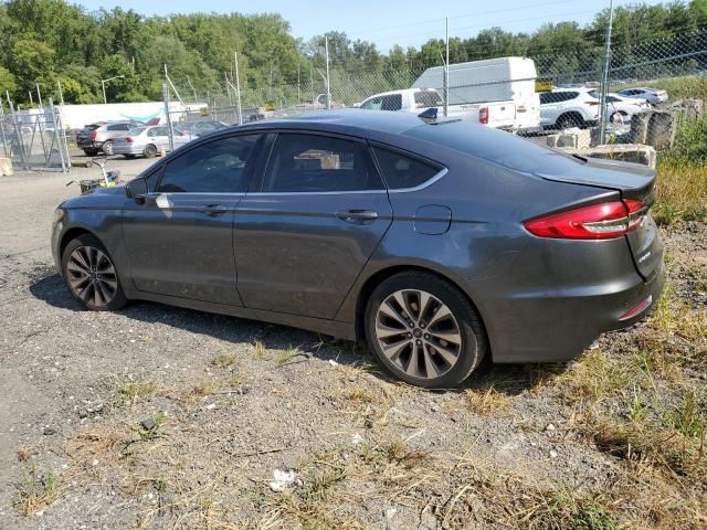 3FA6P0T95LR150115 Ford Fusion SE 2