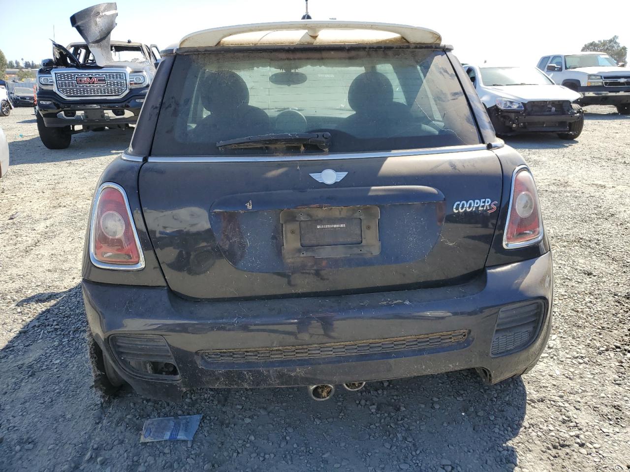 2007 Mini Cooper S VIN: WMWMF73597TL86570 Lot: 72859934