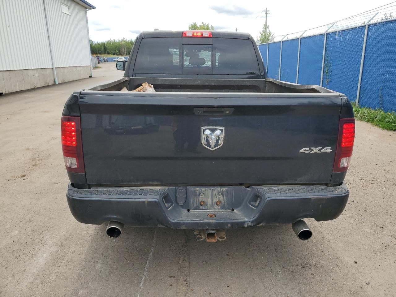 2015 Ram 1500 Sport VIN: 1C6RR7UT5FS681433 Lot: 70173254