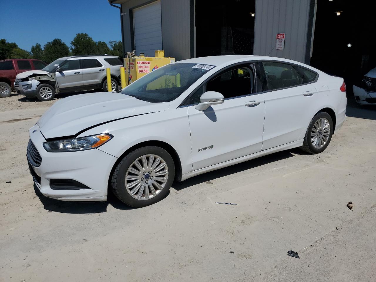 3FA6P0LU7GR314832 2016 FORD FUSION - Image 1