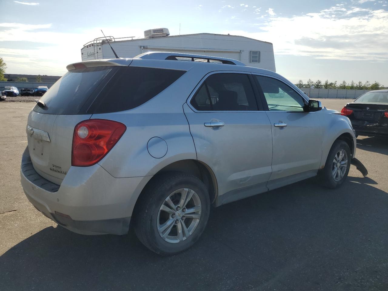 2010 Chevrolet Equinox - Image 3