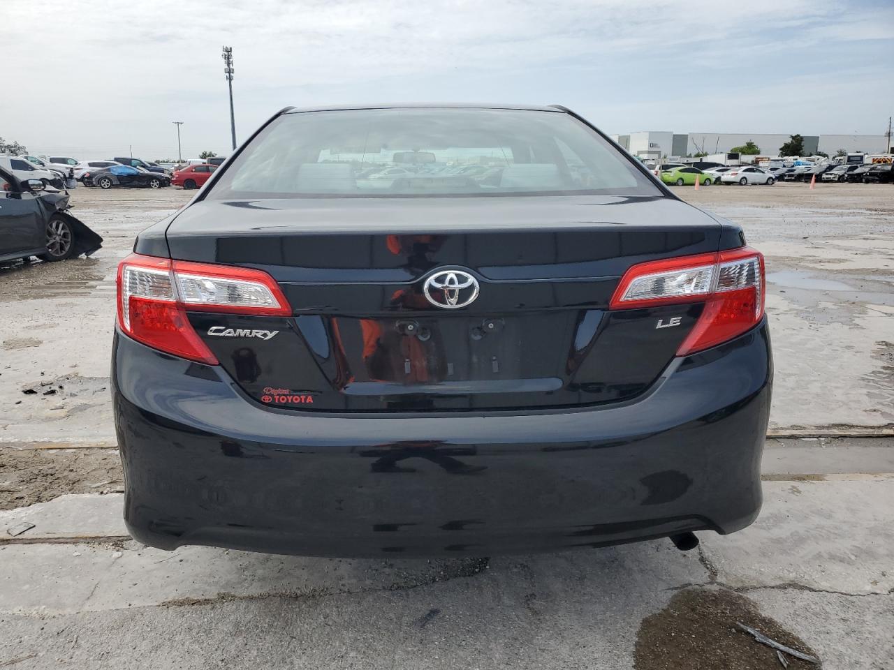 4T1BF1FK5CU038354 2012 Toyota Camry Base