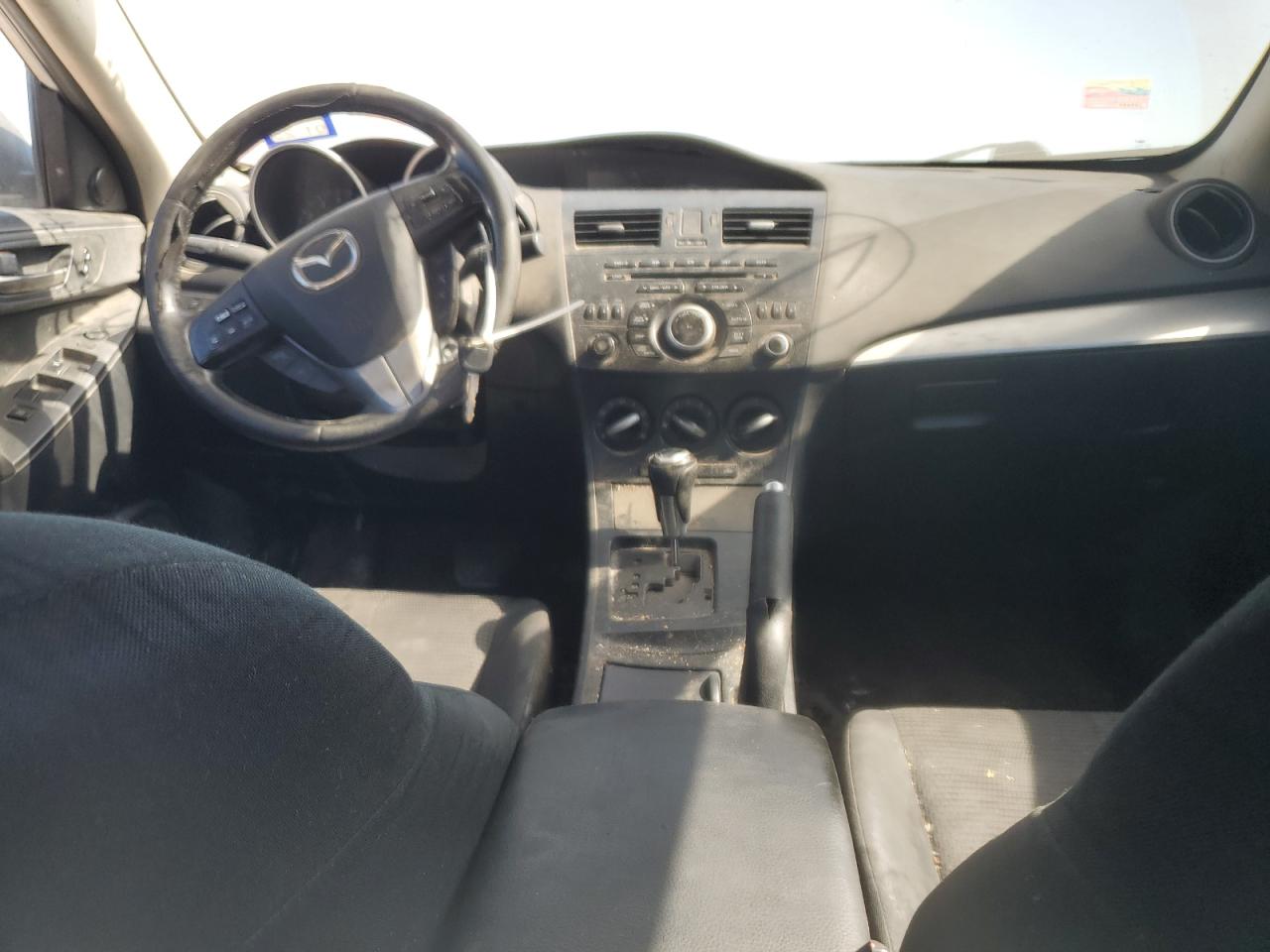 2012 Mazda 3 - Image 8