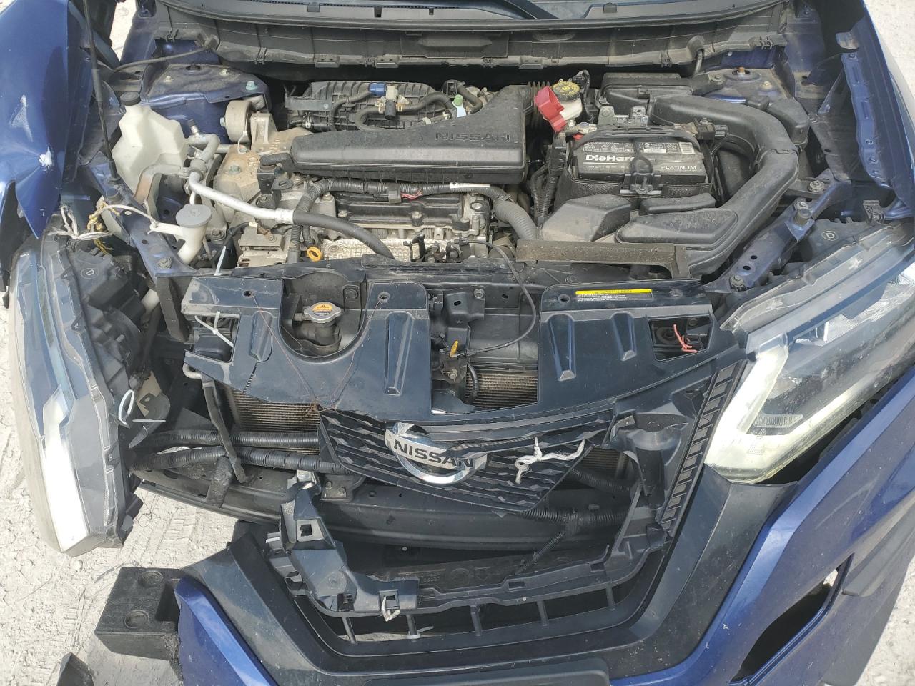 2017 Nissan Rogue - Image 14