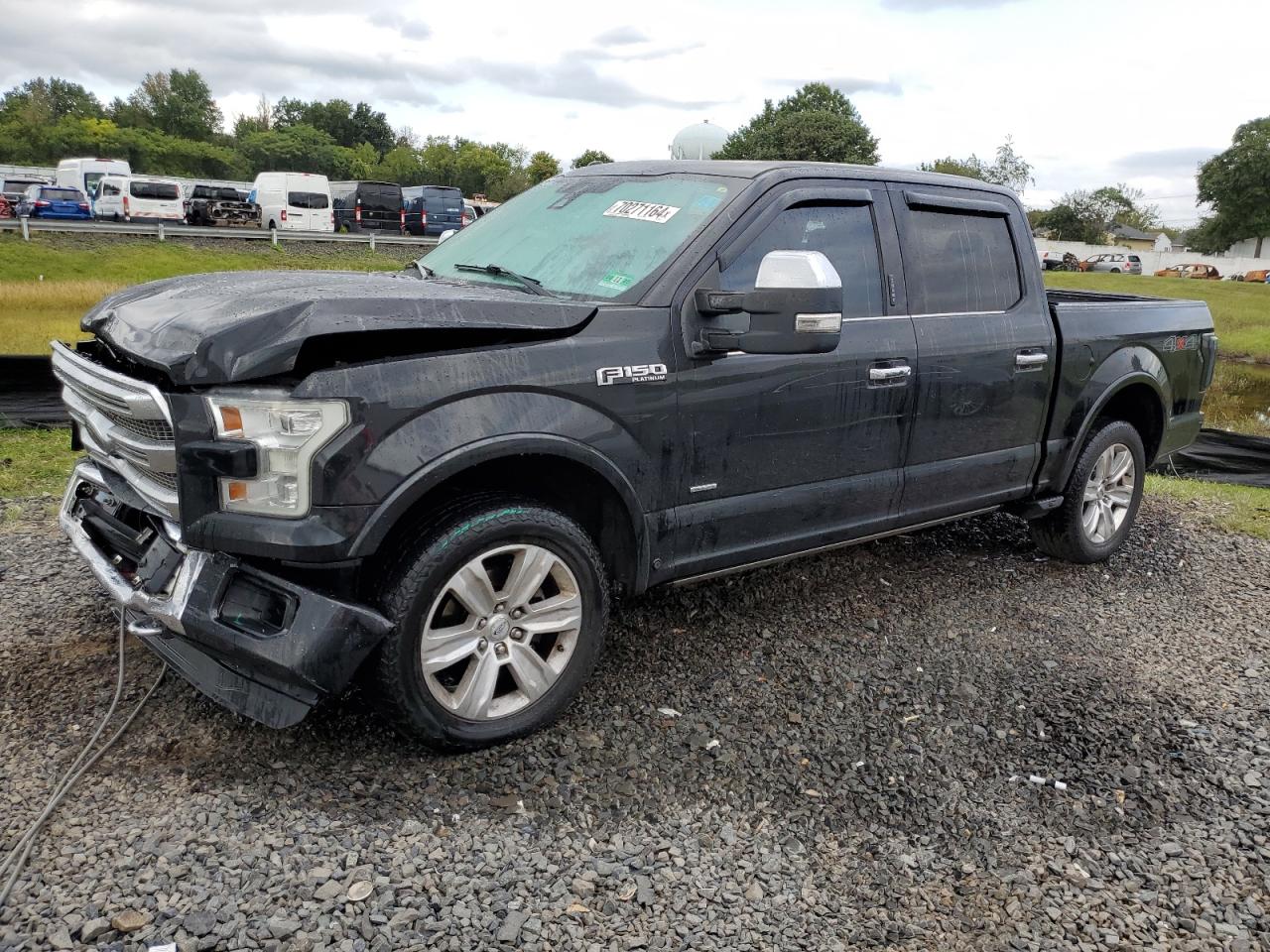 VIN 1FTEW1EG9FFB75532 2015 FORD F-150 no.1