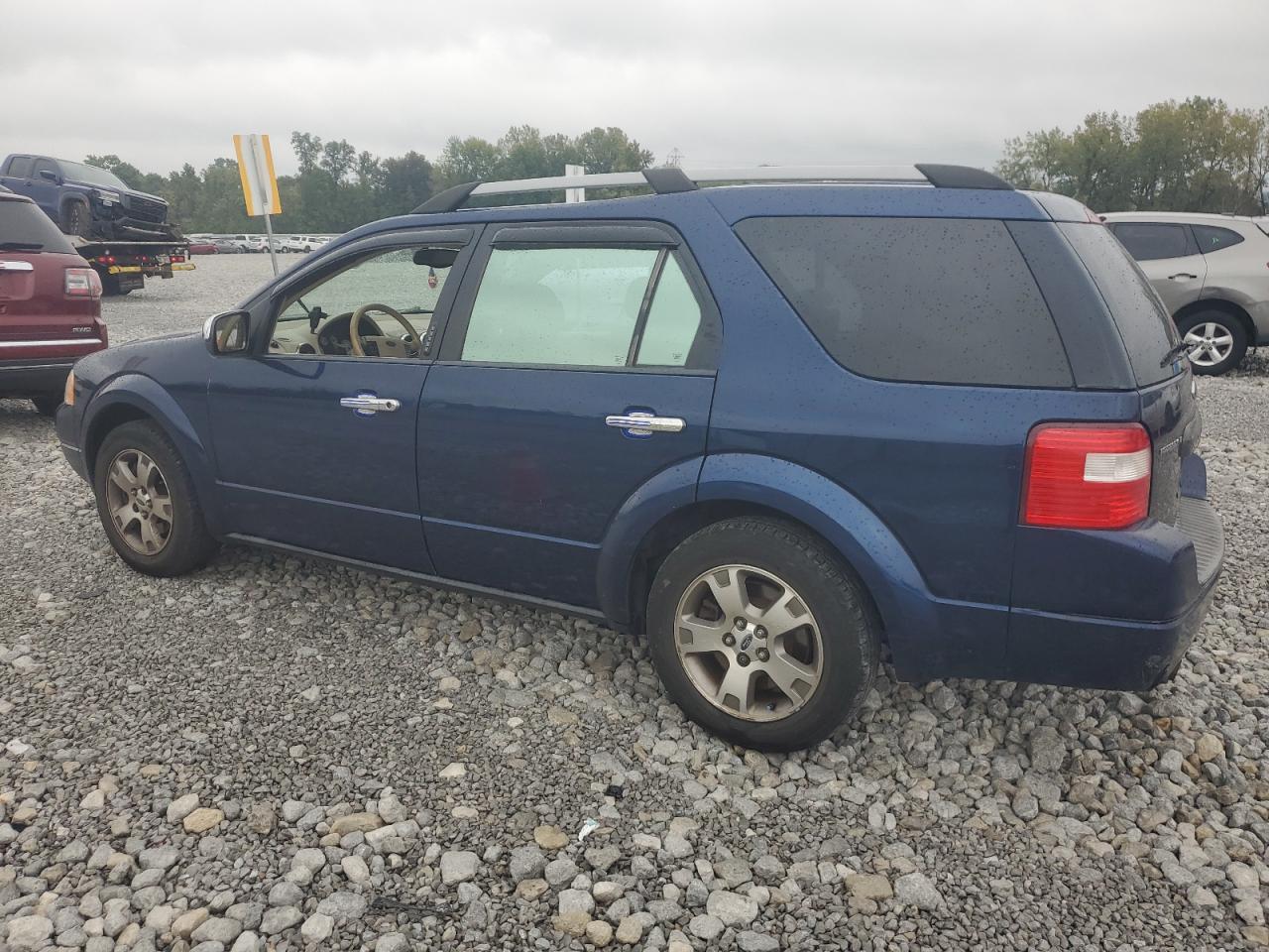 2005 Ford Freestyle - Image 2