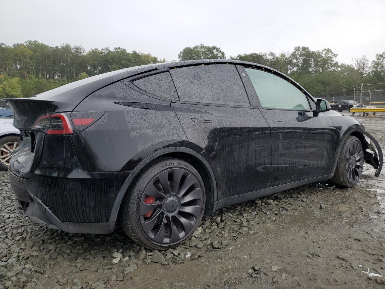 VIN 7SAYGDEF5NF309588 2022 TESLA MODEL Y no.3