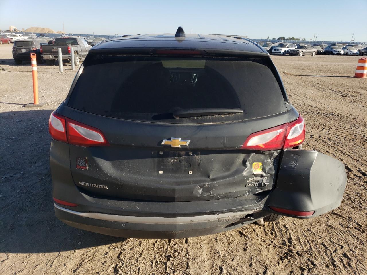 3GNAXSEV5JS518963 2018 Chevrolet Equinox Lt