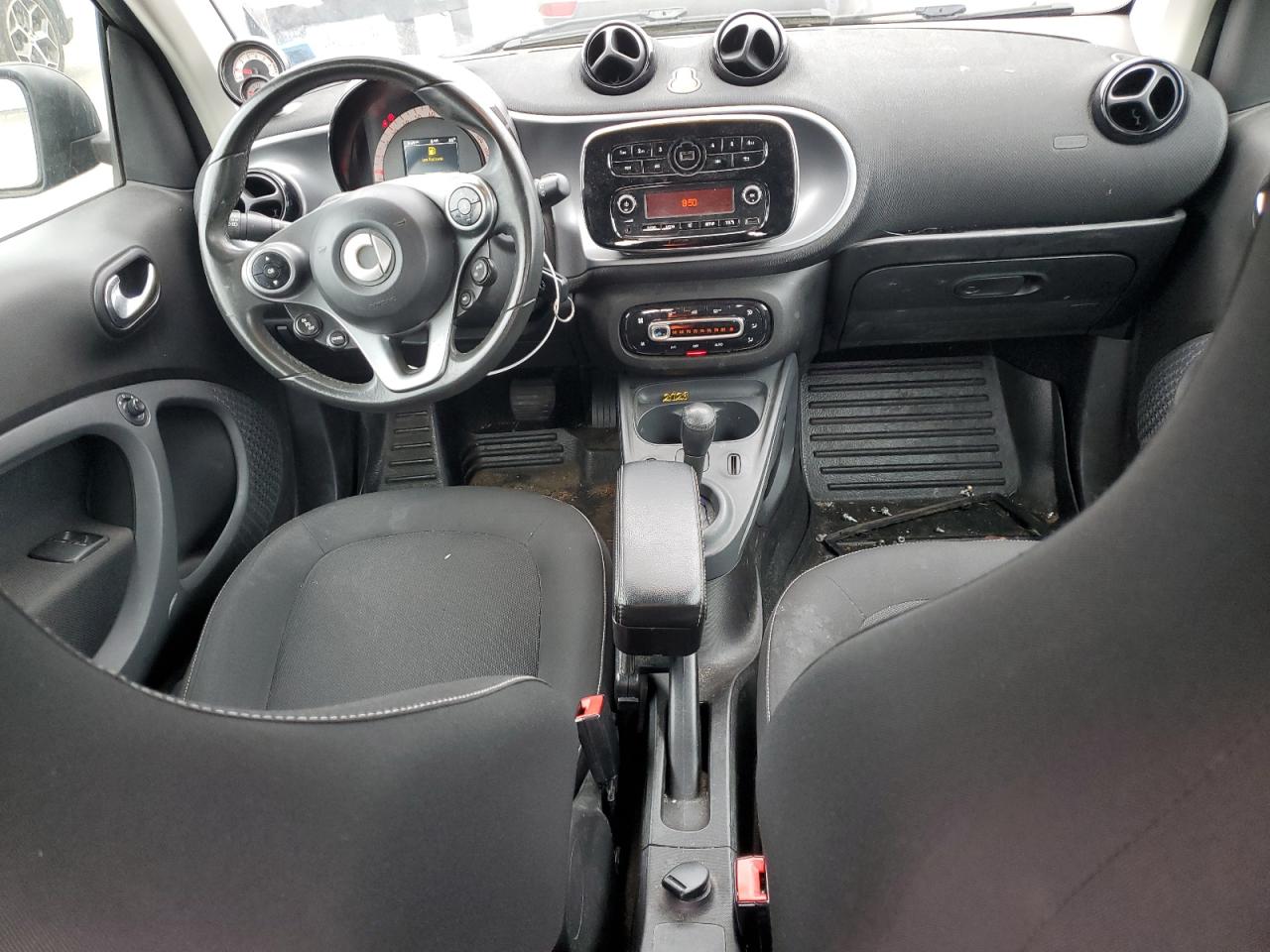 WMEFJ5DA2GK055637 2016 Smart Fortwo