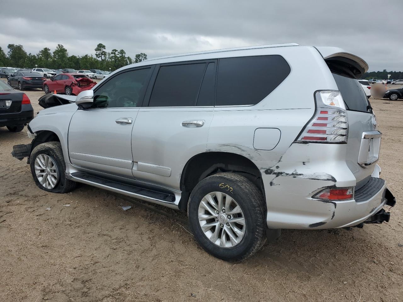 JTJBM7FX4F5109032 2015 LEXUS GX - Image 2