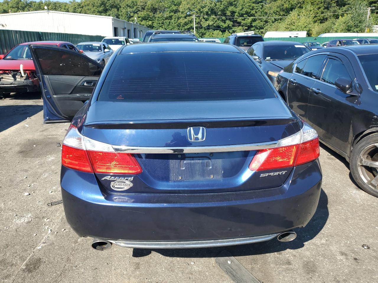 1HGCR2F54FA074091 2015 Honda Accord Sport