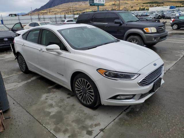  FORD FUSION 2017 Белый