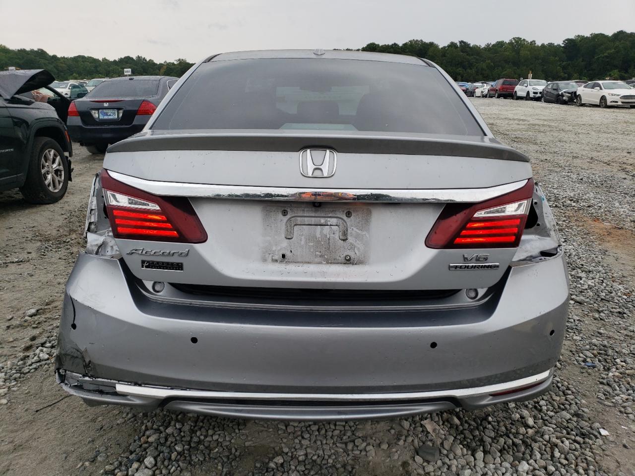 1HGCR3F90HA045232 2017 Honda Accord Touring