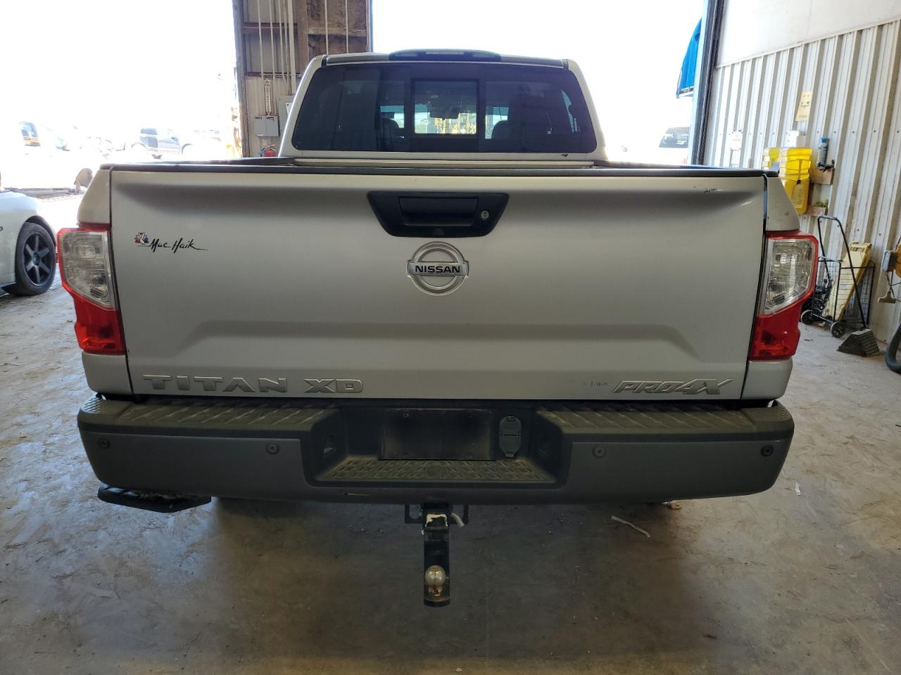 1N6BA1F44GN505507 2016 Nissan Titan Xd Sl