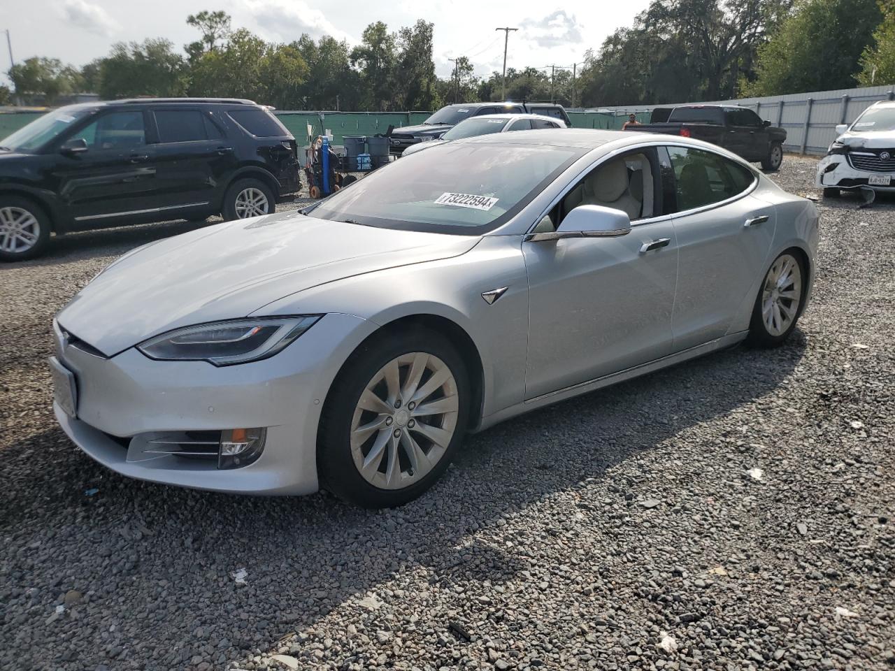 5YJSA1E29JF280638 2018 Tesla Model S