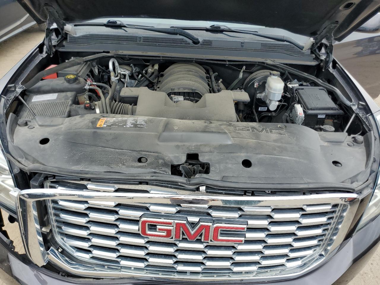 1GKS1DKC5JR385108 2018 GMC Yukon Slt