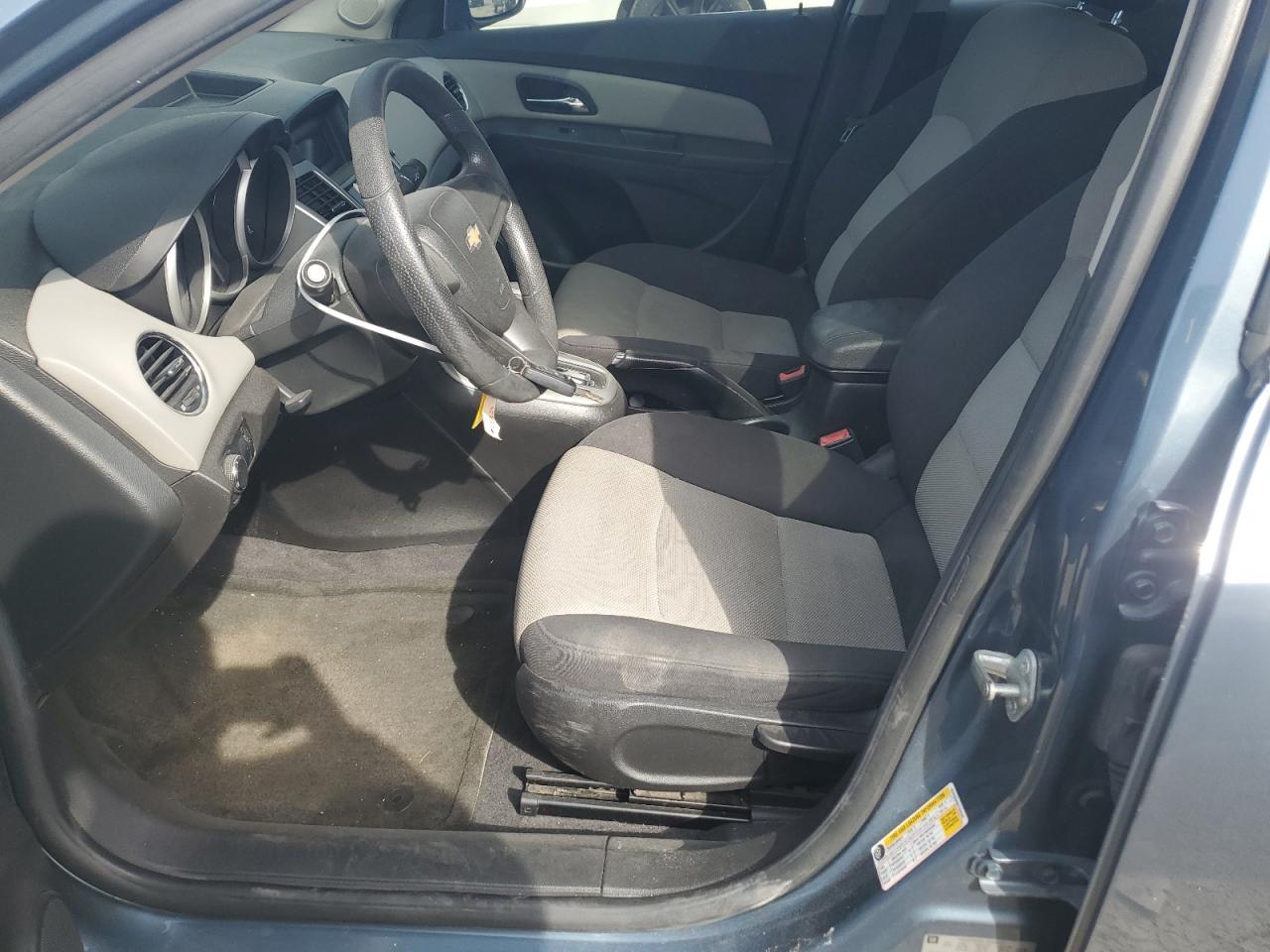 2012 Chevrolet Cruze - Image 7