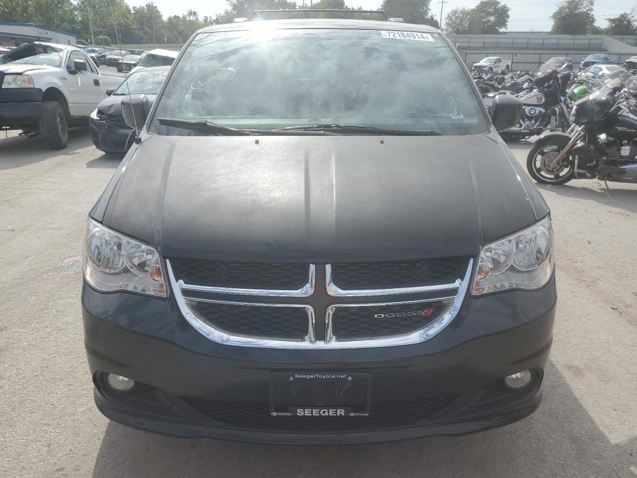 2018 Dodge Caravan - Image 5