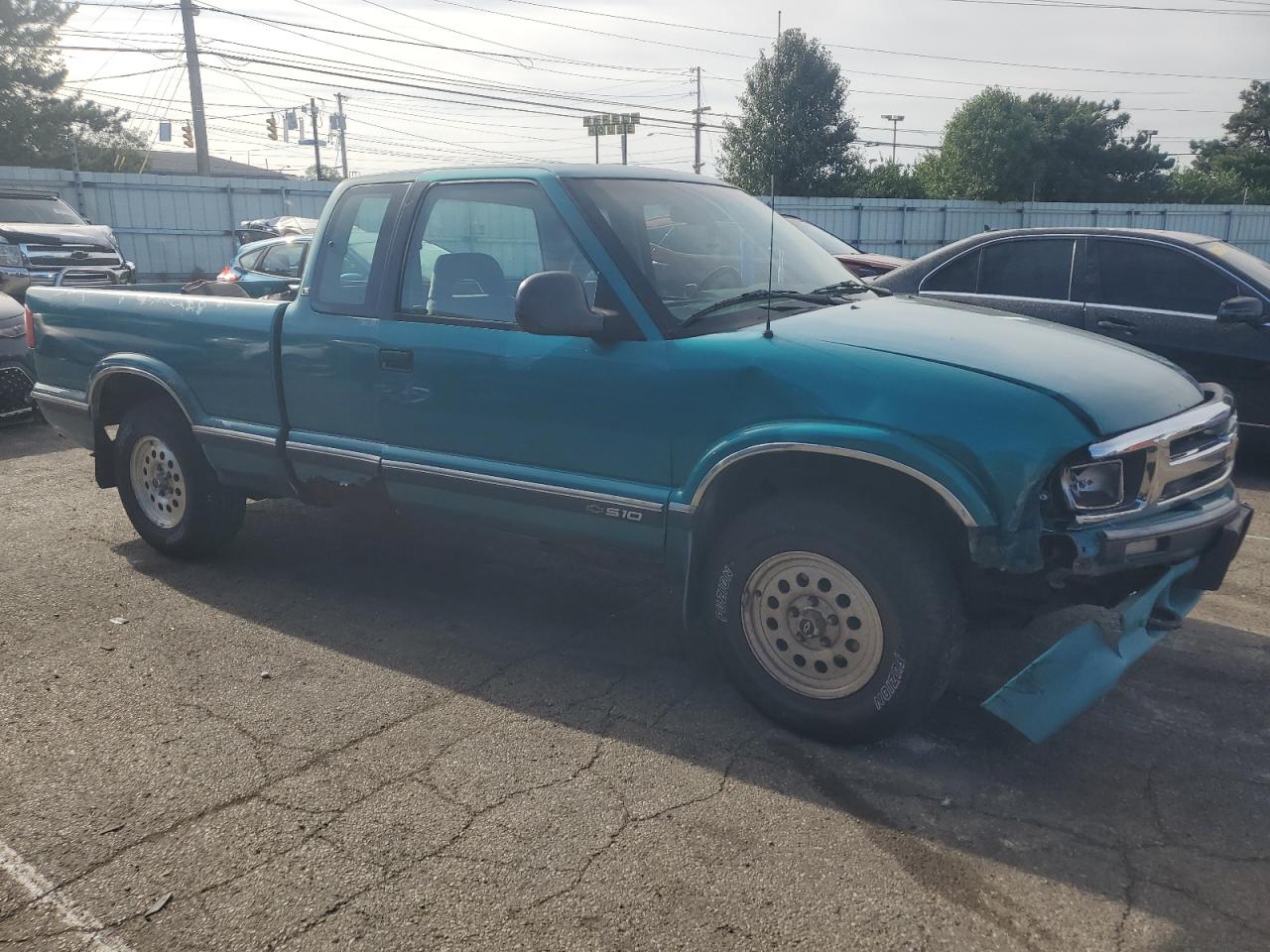 1994 Chevrolet S-10 Pickup - Image 4