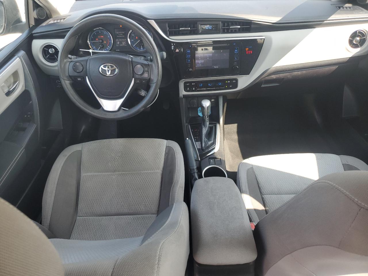 5YFBURHE0JP792840 2018 Toyota Corolla L