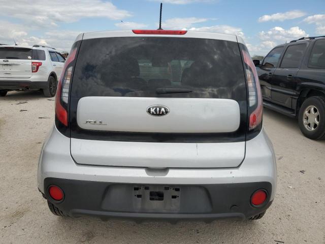  KIA SOUL 2018 Серебристый