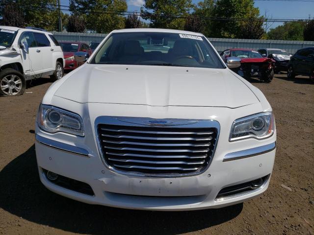 Седаны CHRYSLER 300 2013 Белый