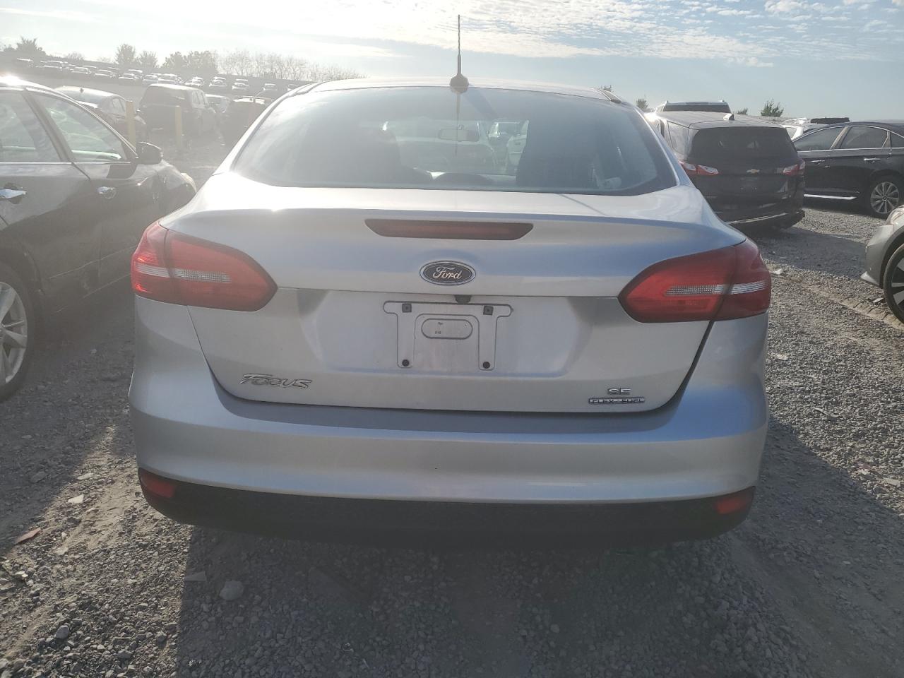 2015 Ford Focus Se VIN: 1FADP3F28FL344034 Lot: 72364864