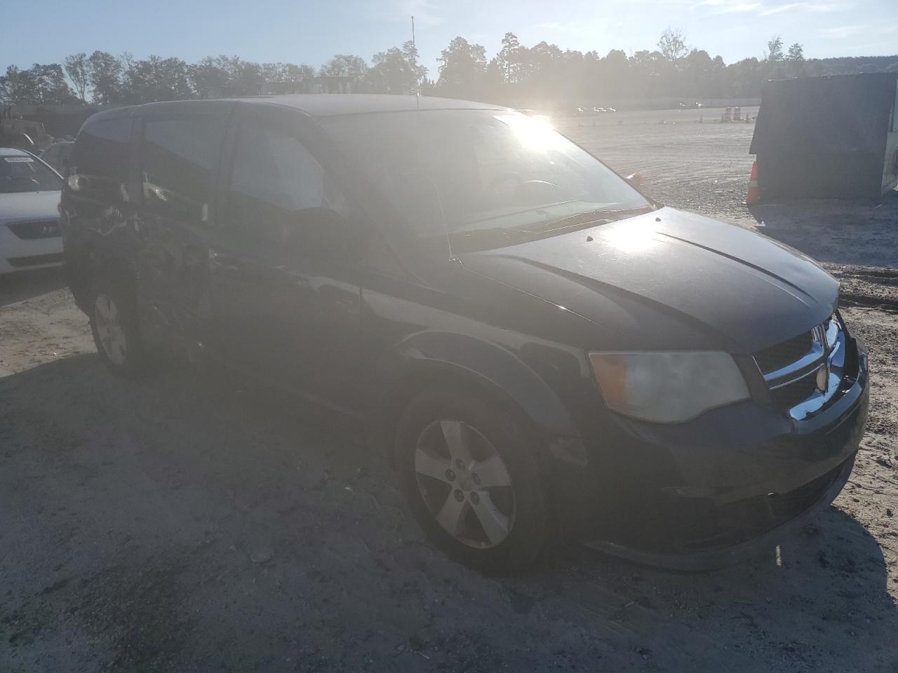 2C4RDGBG8DR762955 2013 Dodge Grand Caravan Se