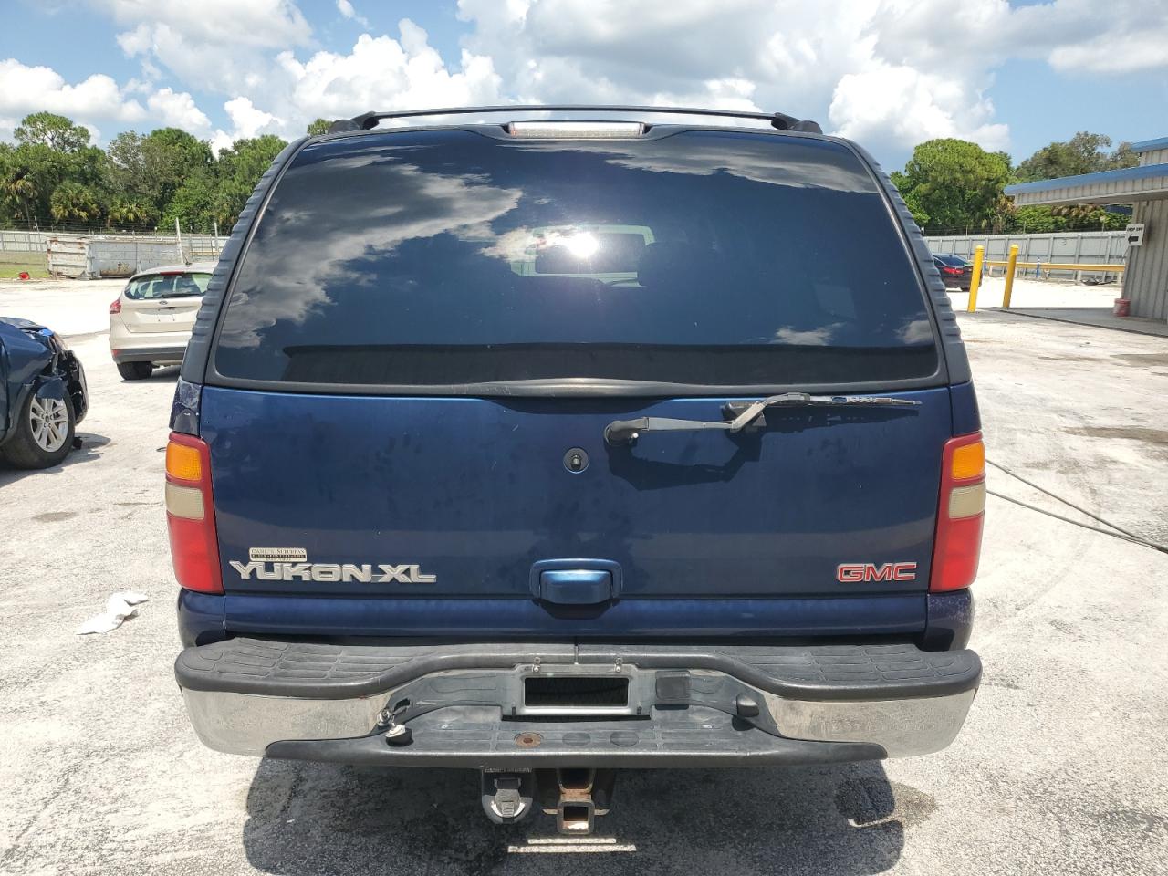 3GKEC16Z82G338645 2002 GMC Yukon Xl C1500