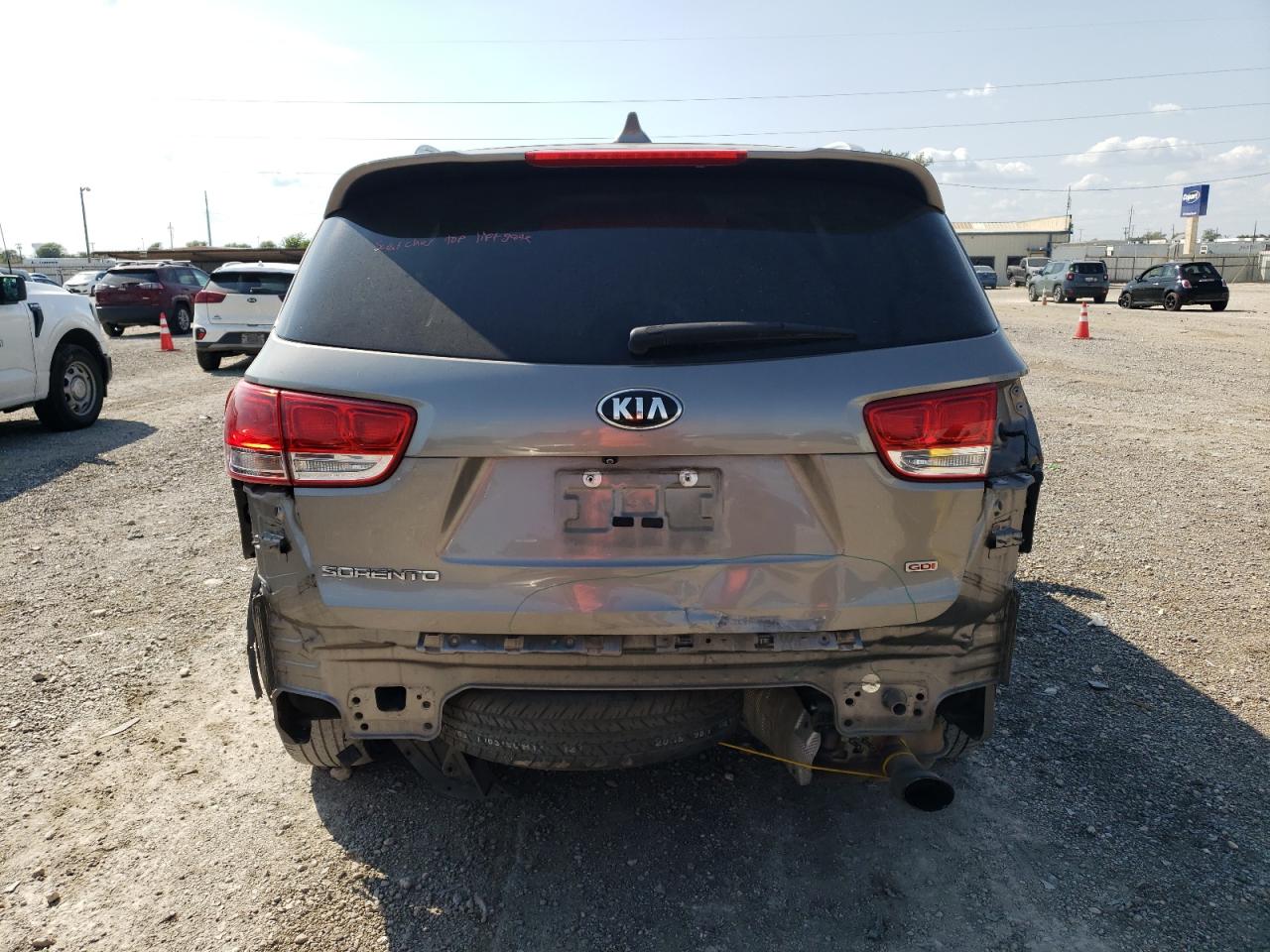 2017 Kia Sorento Lx VIN: 5XYPG4A3XHG239992 Lot: 70975154